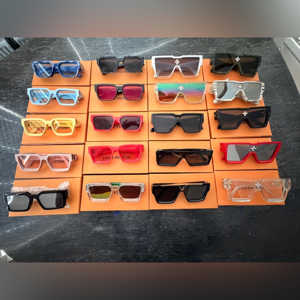 Louis Vuitton Sunglasses Collection - Multicolor 20x
